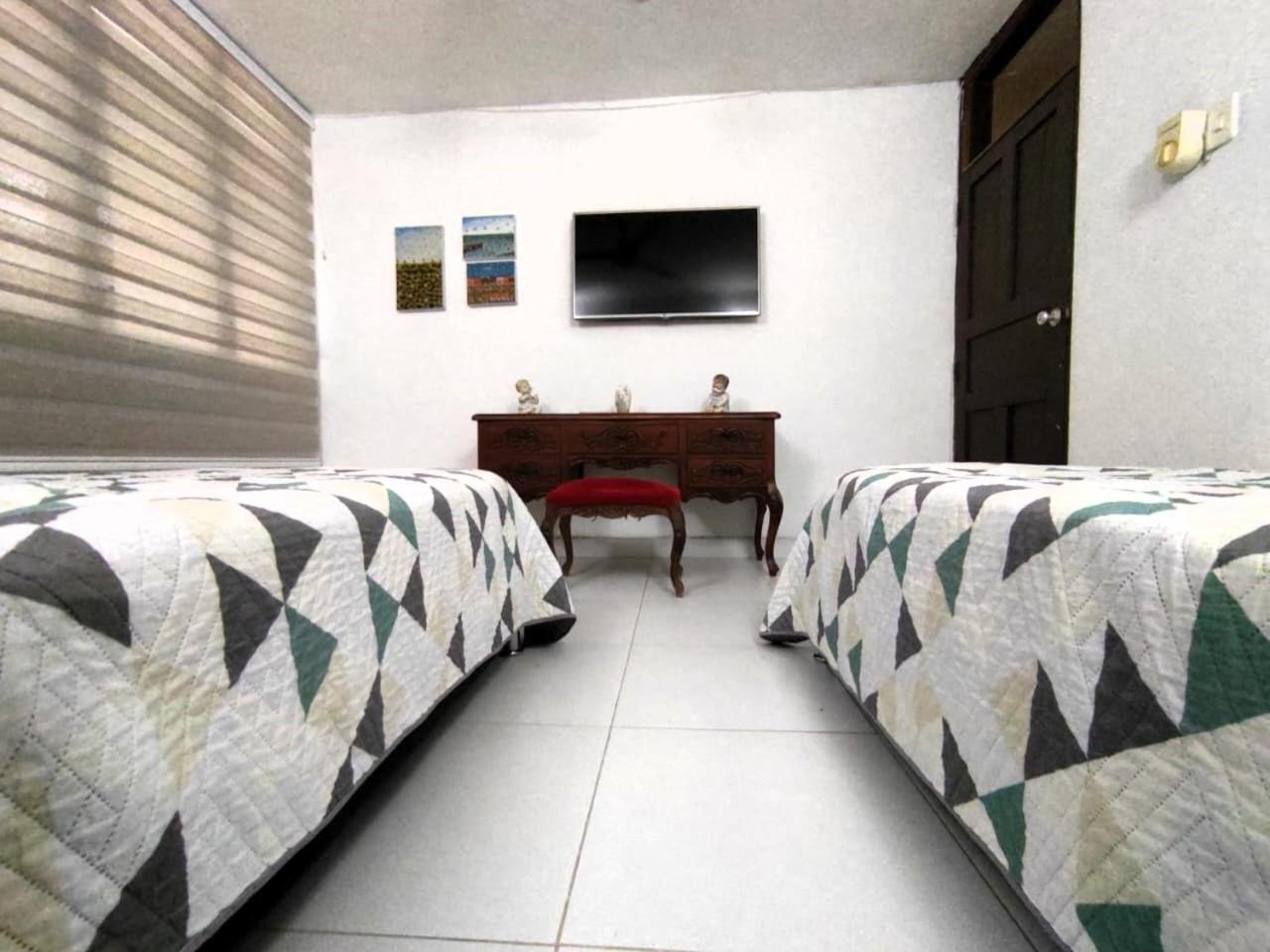 A Pocos Metros Del Mar Y Del Centro Historico Homestay